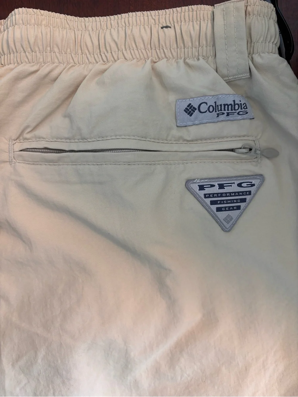 Columbia PFG Omni-Shade Fishing Shorts Mens S Beige Mesh Lined 6” Inseam